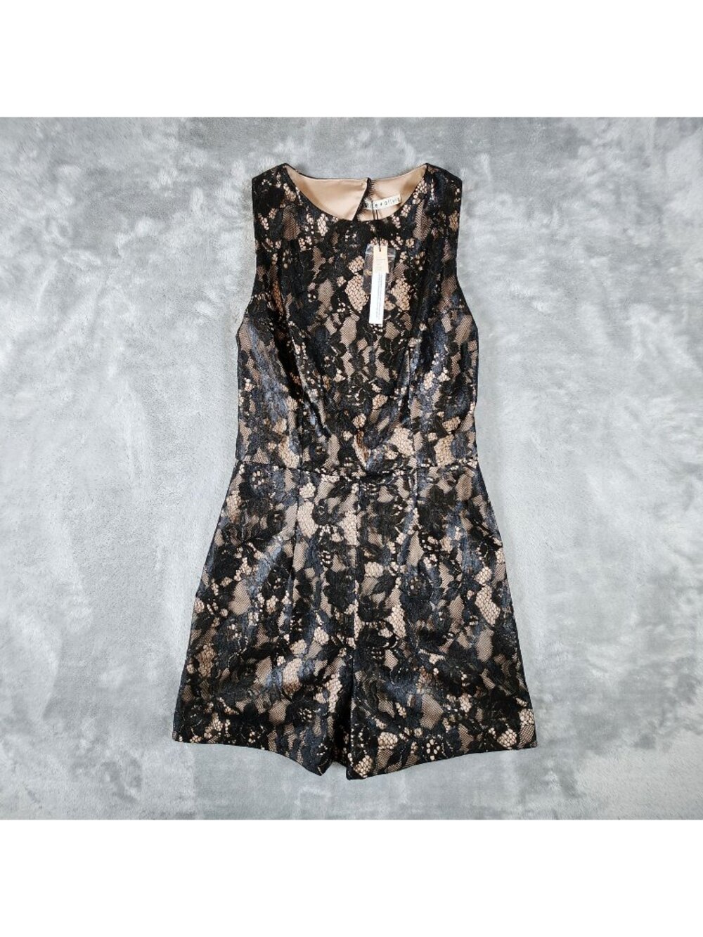 Alice Olivia Ashleigh Romper 2 Black Lace Overlay Exposed Back Sleeveless Chic